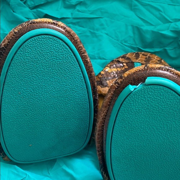 Tieks Mocha snake  size 8 like new left show some damage on the front see photo - Picture 13 of 16